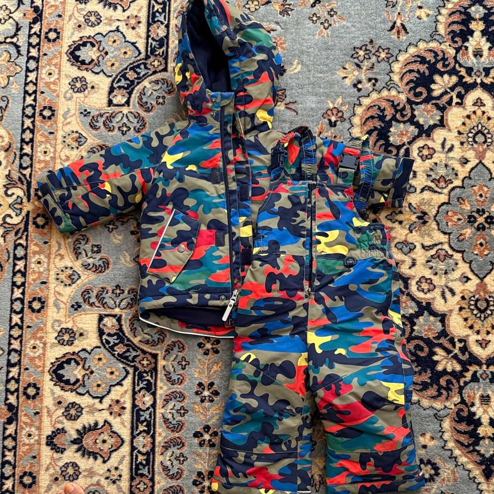 Hanna Andersson Blue and Green Camo Snowsuit size 2T